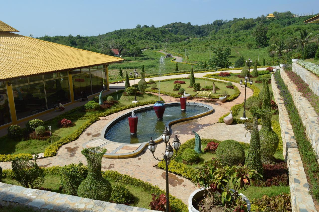 The M Bokeo Hotel Huay Xai Exteriör bild